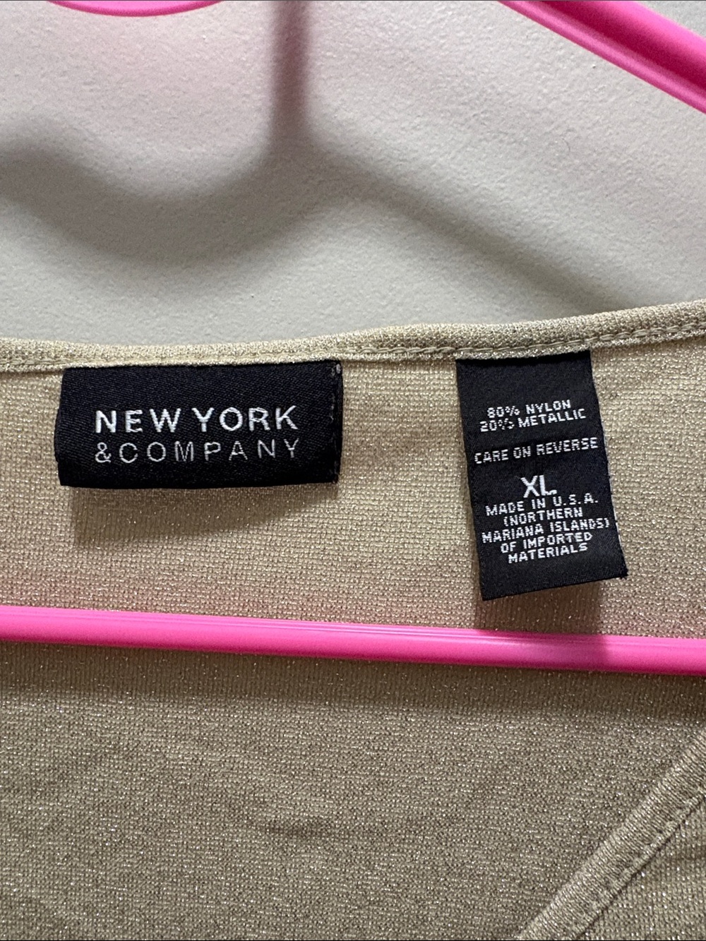 New York & Company Metallic Cream V-Neck Ruched Long Sleeve Top - Picture 2 of 4
